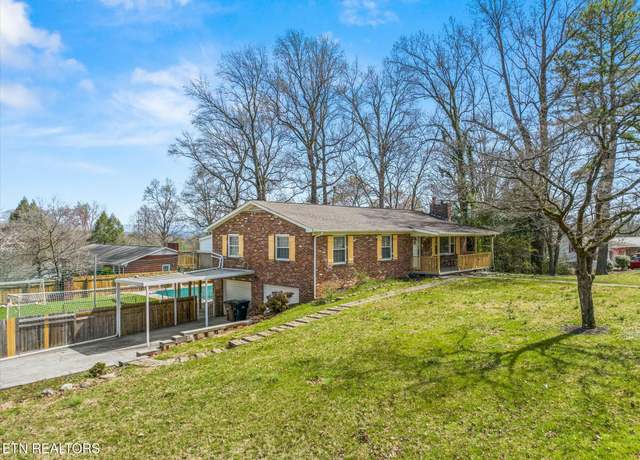 Property at 4621 Royalview Rd, Knoxville, TN 37921, 4 beds, 3 baths