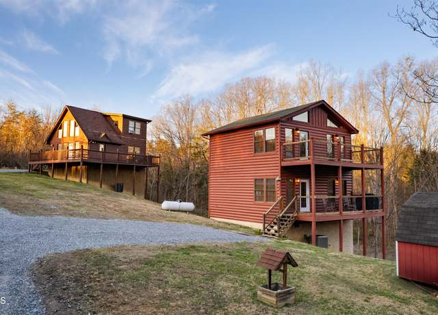 Property at 1218 Sugar Loaf Rd, Sevierville, TN 37876, 3 beds, 31.5 baths