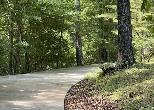 Property at 1156 Big Creek Rd, Lafollette, TN 37766, 3 beds, 3 baths