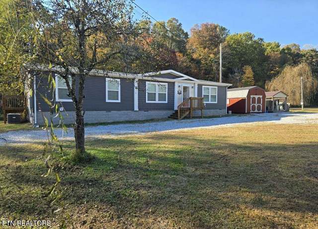 Property at 2022 Old Harriman Hwy, Oliver Springs, TN 37840, 3 beds, 2 baths