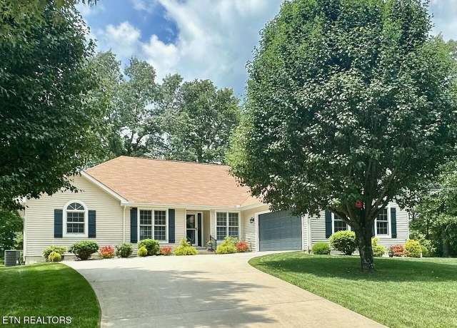 Property at 610 Westchester Dr, Crossville, TN 38558, 3 beds, 2 baths