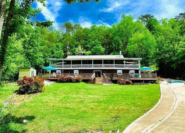 Property at 694 Lake Ln, New Tazewell, TN 37825, 3 beds, 3 baths
