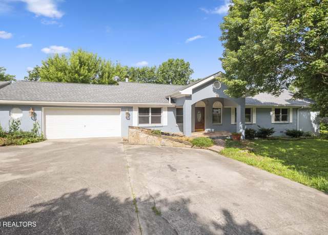 Property at 501 Lee Dr, Crossville, TN 38555, 3 beds, 3 baths