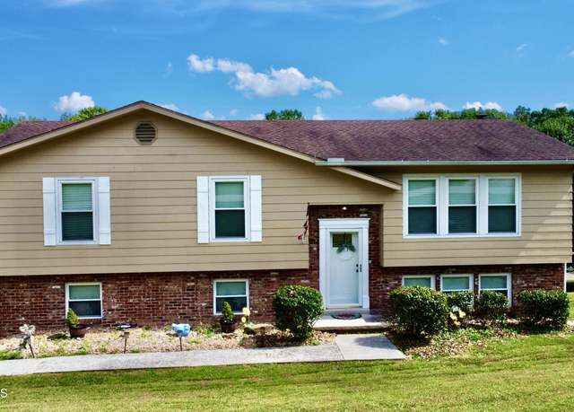 Property at 131 Red Bud Dr, Harriman, TN 37748, 3 beds, 2 baths