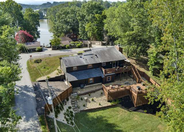 Property at 3146 Hardy Blvd, Louisville, TN 37777, 3 beds, 2.5 baths