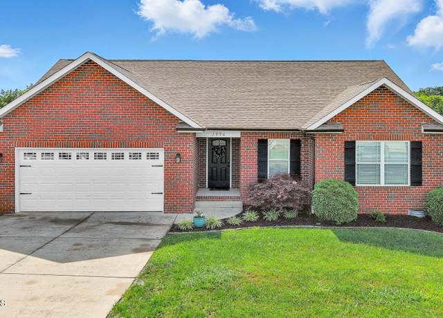 Property at 1996 Olivia Cir, Loudon, TN 37774, 3 beds, 2 baths