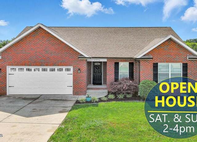 Property at 1996 Olivia Cir, Loudon, TN 37774, 3 beds, 2 baths