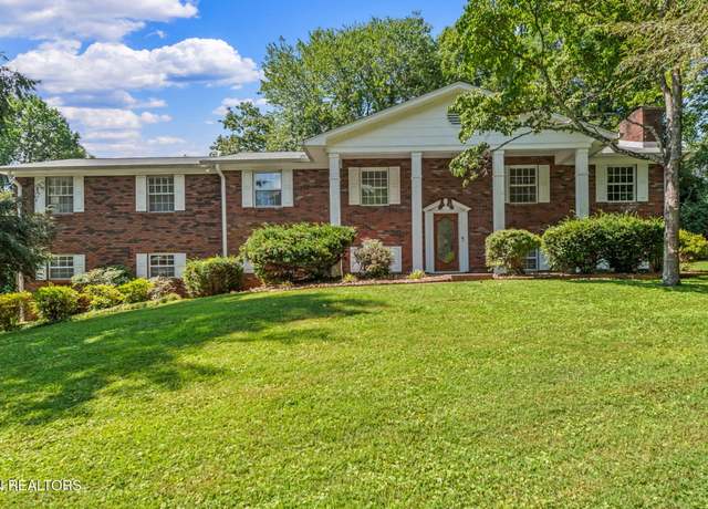 Property at 713 Skyline Dr, Clinton, TN 37716, 4 beds, 3 baths