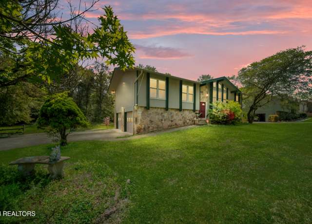 Property at 11306 Spring Hollow Dr, Knoxville, TN 37934, 5 beds, 2.5 baths