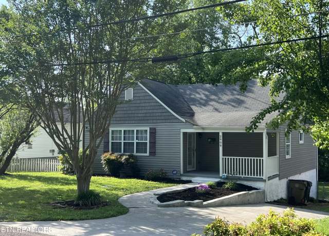 Property at 2909 Woodrow Dr, Knoxville, TN 37918, 2 beds, 1 bath