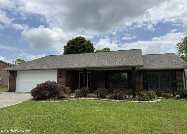 Property at 1414 Peabody Dr, Maryville, TN 37803, 3 beds, 2 baths