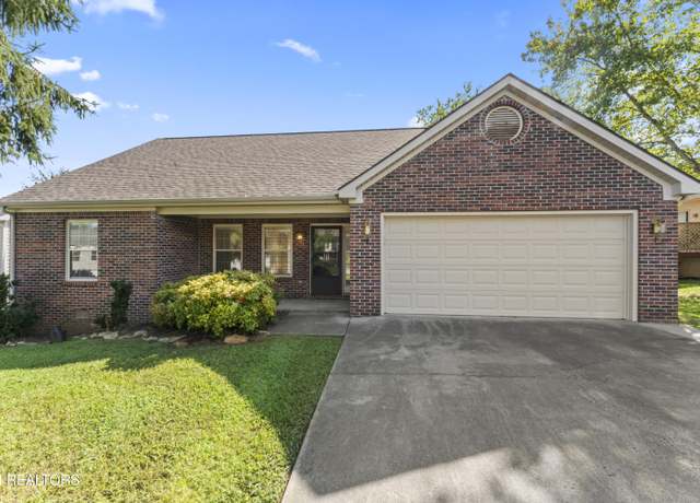 Property at 838 Claybrook Ct, Knoxville, TN 37923, 3 beds, 2 baths