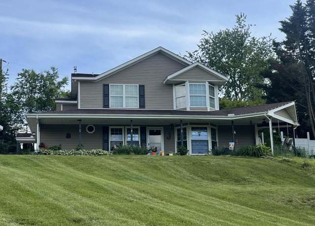 Property at 865 Spring Creek Rd, Dandridge, TN 37725, 3 beds, 3 baths