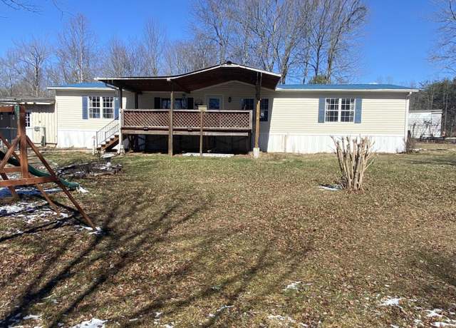 Property at 166 Sligo St, Crossville, TN 38572, 3 beds, 2 baths