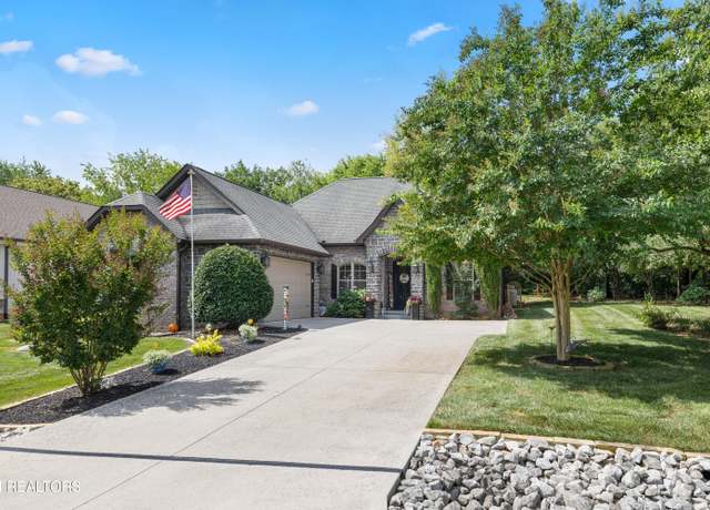 Property at 210 Ogana Ln, Loudon, TN 37774, 3 beds, 2 baths