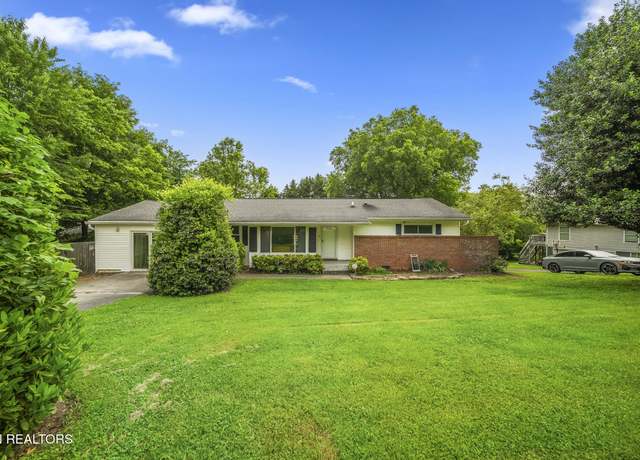 Property at 5620 Central Avenue Pike, Knoxville, TN 37912, 3 beds, 1 bath