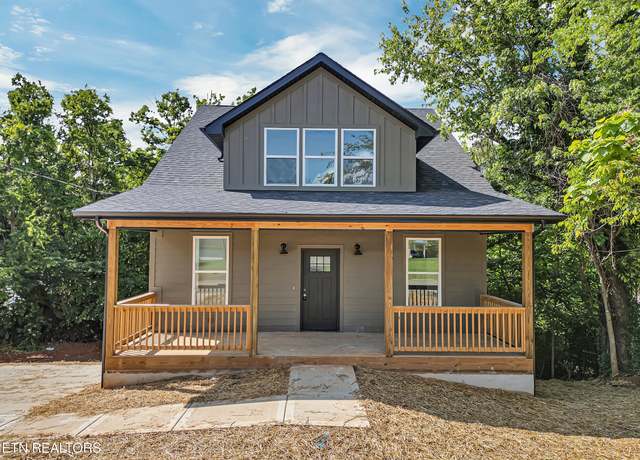 Property at 1005 E Drive, Knoxville, TN 37920, 4 beds, 3 baths