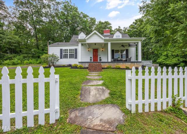 Property at 4115 Garden Dr, Knoxville, TN 37918, 3 beds, 2.5 baths