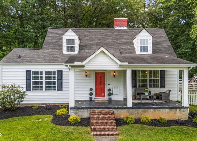 Property at 4115 Garden Dr, Knoxville, TN 37918, 3 beds, 2.5 baths