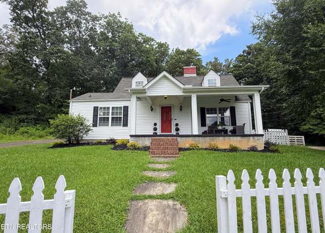 Property at 4115 Garden Dr, Knoxville, TN 37918, 3 beds, 2.5 baths