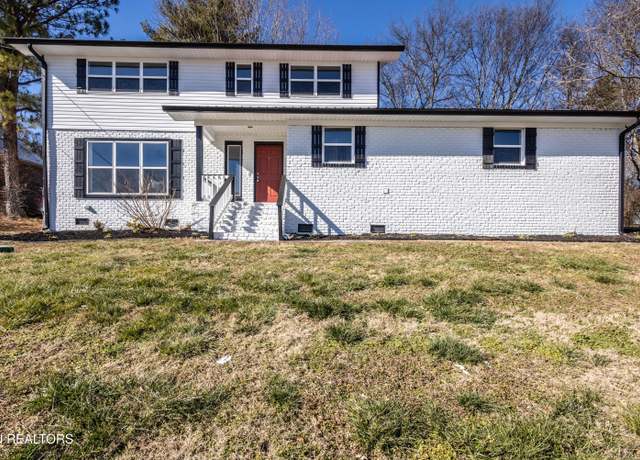 Property at 835 Marcaro Ln, Maryville, TN 37801, 3 beds, 2.5 baths