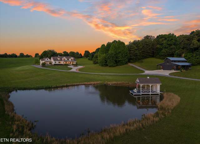 Property at 1748 Raulston Rd, Maryville, TN 37803, 4 beds, 5 baths