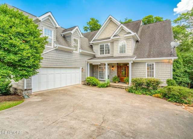 Property at 6714 Forest Village Way, Knoxville, TN 37919, 5 beds, 4.5 baths