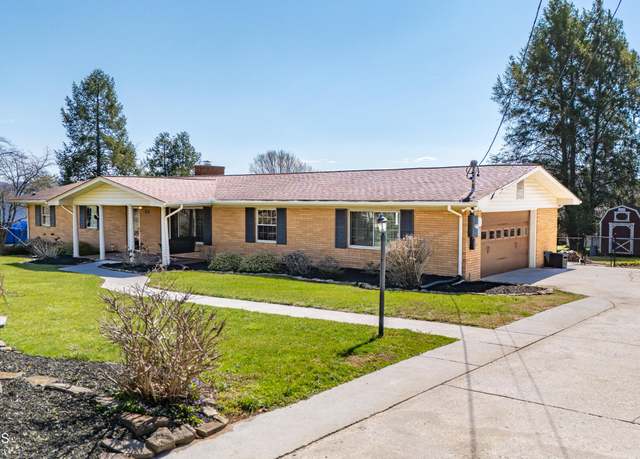 Property at 3904 Janice Dr, Knoxville, TN 37938, 4 beds, 3.5 baths