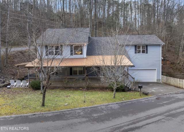 Property at 527 Hawks Trl, Gatlinburg, TN 37738, 4 beds, 3 baths
