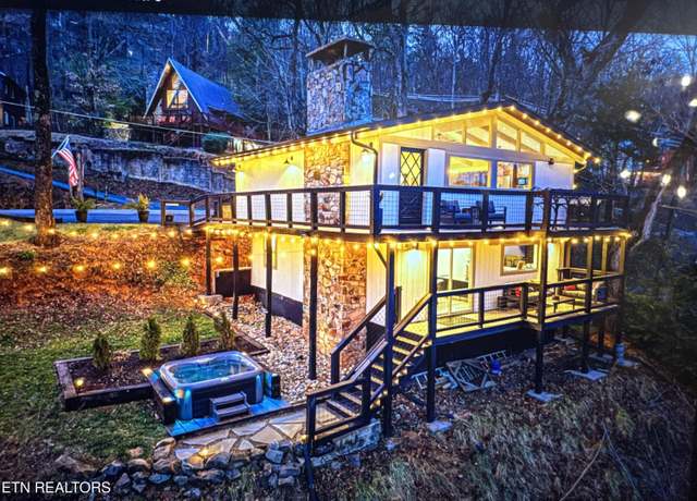 Property at 1533 Zurich Rd, Gatlinburg, TN 37738, 3 beds, 3 baths