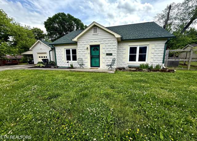 Property at 1216 Adair Dr, Knoxville, TN 37918, 3 beds, 1.5 baths
