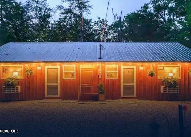 Property at 122 Quail Roost Dr, Cosby, TN 37722, 2 beds, 2 baths