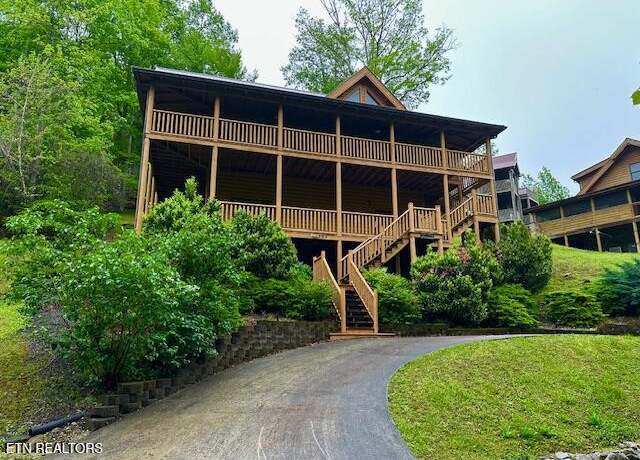 Property at 144 Poplar Creek Ct, Caryville, TN 37714, 4 beds, 3.5 baths