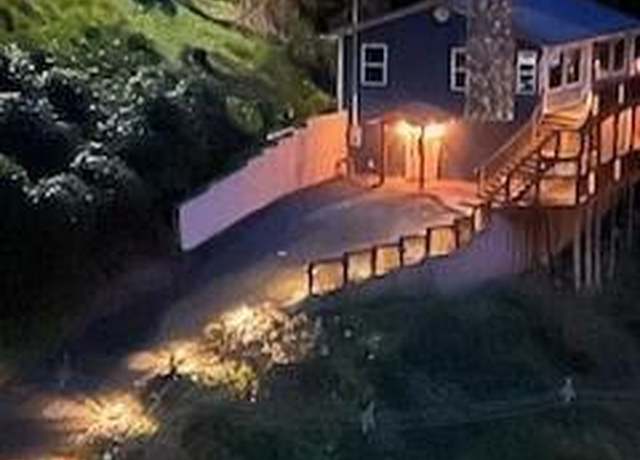 Property at 230 Silverbell Ln, Gatlinburg, TN 37738, 4 beds, 2 baths