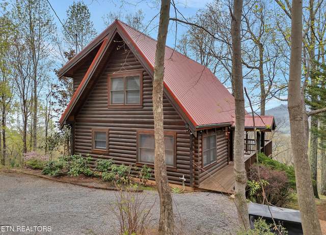 Property at 3085 Perry Circle Ln, Sevierville, TN 37862, 3 beds, 3 baths
