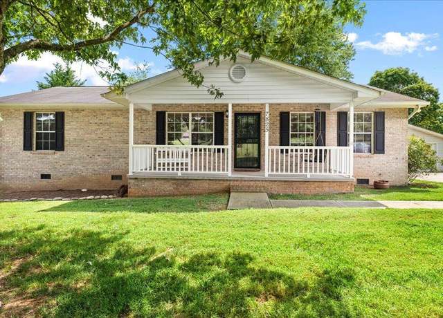 Property at 7825 Pedigo Rd, Knoxville, TN 37938, 3 beds, 2 baths