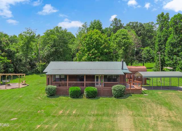 Property at 509 Thomas Loop Rd, Sevierville, TN 37876, 3 beds, 2 baths
