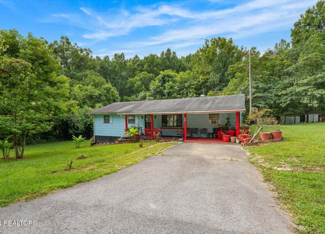 Property at 227 Ford Ave, Harriman, TN 37748, 3 beds, 2 baths