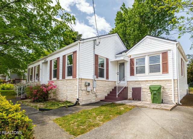 Property at 1309 Everett Ave, Maryville, TN 37804, 4 beds, 3 baths