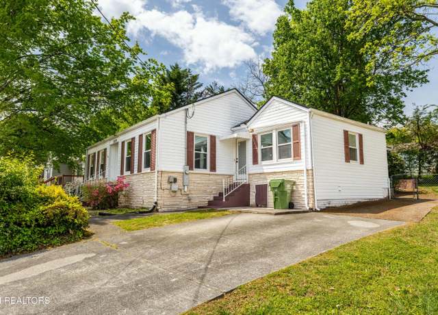 Property at 1309 Everett Ave, Maryville, TN 37804, 4 beds, 3 baths