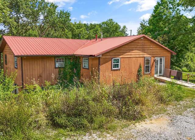 Property at 3205 Holston Hills Rd, Knoxville, TN 37914, 3 beds, 3 baths