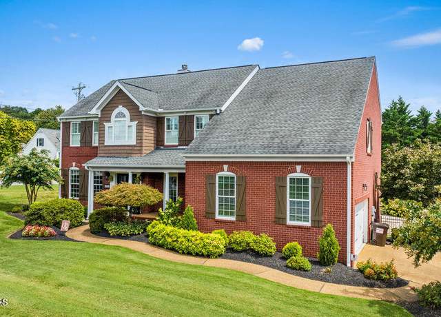 Property at 300 Johnsons Corner Rd, Knoxville, TN 37934, 4 beds, 2.5 baths