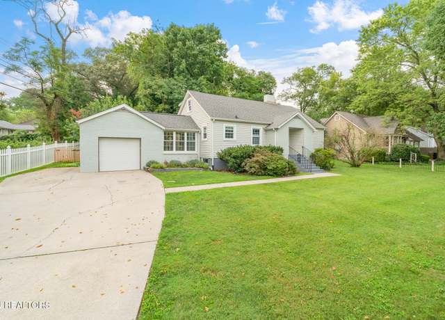 Property at 4051 Sutherland Ave, Knoxville, TN 37919, 3 beds, 2 baths