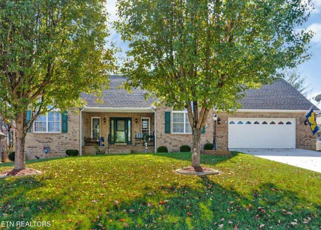 Property at 147 Forest Hill Dr, Crossville, TN 38558, 3 beds, 2.5 baths