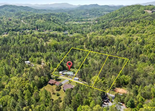 Property at 1159 Ditney Ln, Sevierville, TN 37876, 3 beds, 2.5 baths