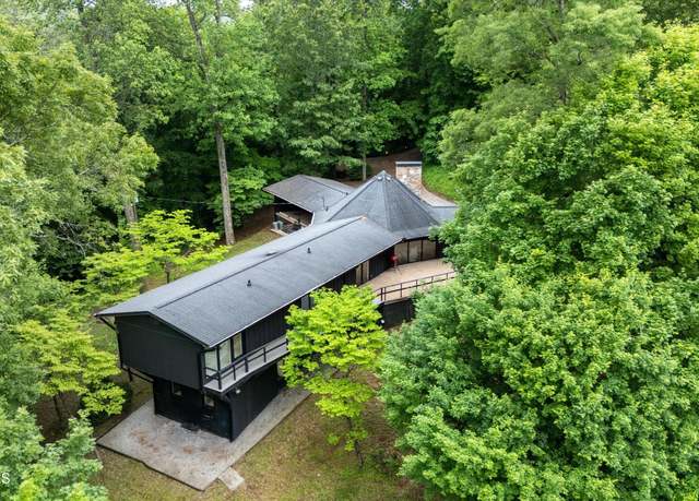 Property at 2420 Craghead Ln, Knoxville, TN 37920, 4 beds, 3.5 baths