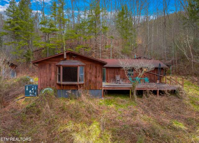Property at 3099 Mica Way, Cosby, TN 37722, 1 bed, 2 baths