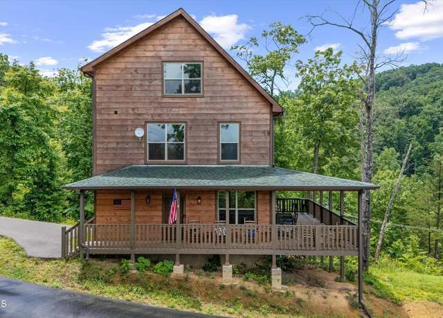 Property at 3169 Bear Mountain Ln, Sevierville, TN 37876, 2 beds, 2 baths