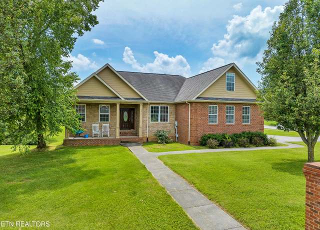 Property at 1641 Linden Hall Dr, Alcoa, TN 37701, 3 beds, 2 baths