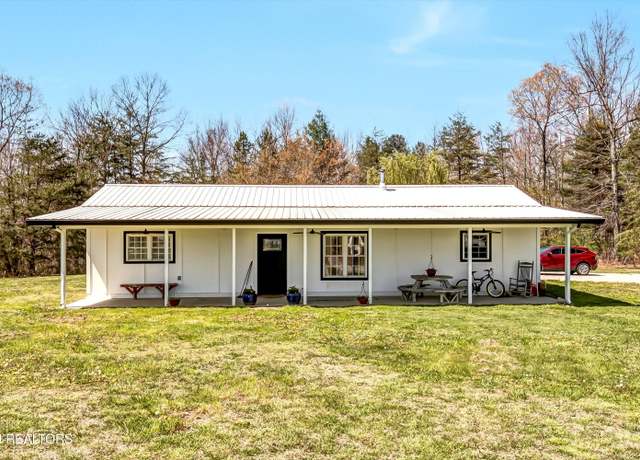 Property at 176 Old Collins Tpke, Deer Lodge, TN 37726, 4 beds, 3 baths